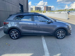 2021 Kia Rio X IV Рестайлинг, серый, 1750000 рублей, вид 4