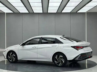 2023 Hyundai Elantra VII (CN7) Рестайлинг, белый, 1250000 рублей, вид 3