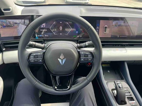 2026 Lingxi L, белый, 3333666 рублей - вид 8