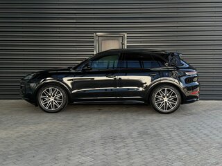 2026 Porsche Cayenne III Рестайлинг, чёрный, 21800000 рублей, вид 2