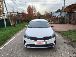 2021 Kia Rio IV Рестайлинг, оранжевый, 1520000 рублей, вид 3
