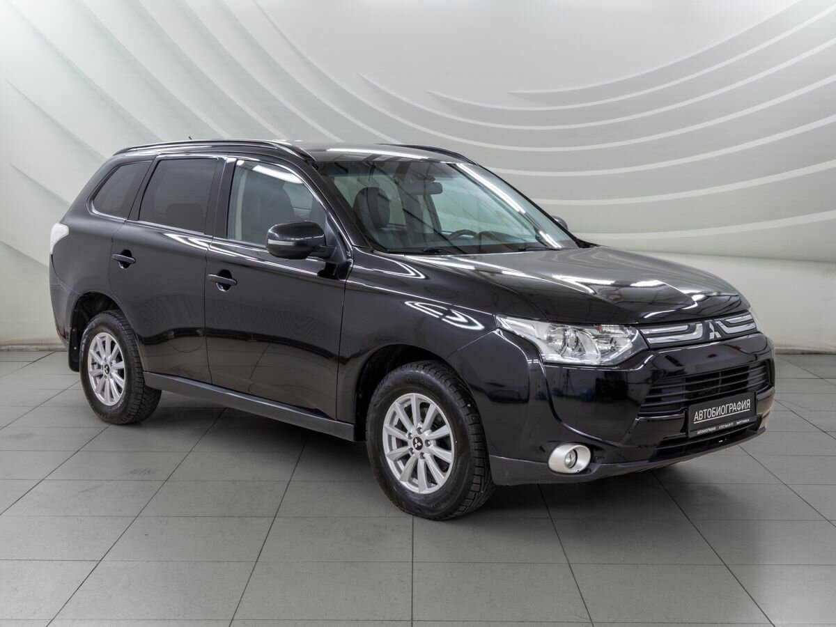 Открыть фотографии: Mitsubishi Outlander III