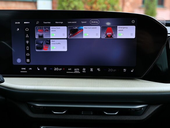 2026 Audi Q5 L III (GU), серый, 6300000 рублей - вид 24
