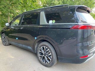 2022 Kia Carnival IV, серый, 3950000 рублей, вид 4
