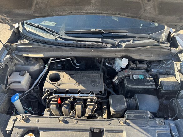 2011 Hyundai ix35 I, серебристый, 1100000 рублей - вид 14