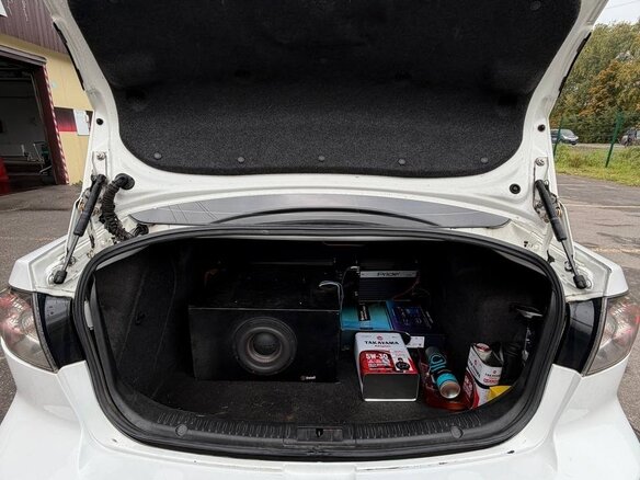 2008 Mazda 3 I (BK) Рестайлинг, белый, 600000 рублей - вид 11