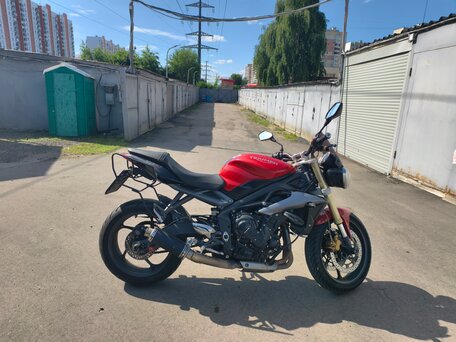 2014 Triumph Street Triple, красный, 480000 рублей, вид 1