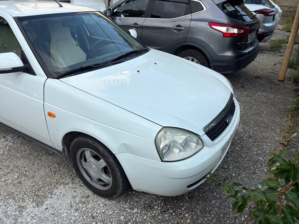 2010 Lada (ВАЗ) Priora I, белый, 500000 рублей - вид 1