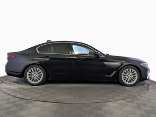 2021 BMW 5 серии 520i VII (G30/G31/G38) Рестайлинг, чёрный, 3930000 рублей, вид 4
