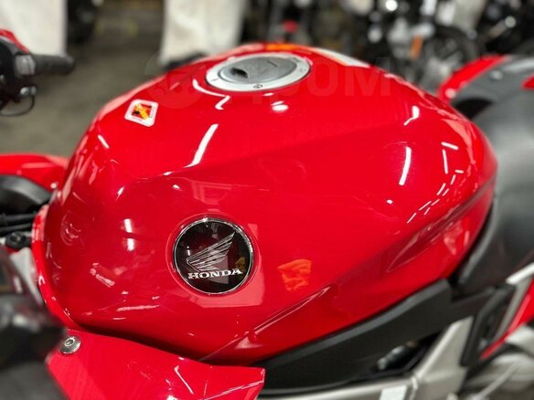 2014 Honda VFR 800, красный, 910000 рублей - вид 12