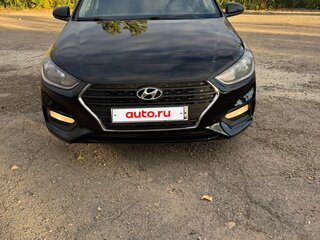2018 Hyundai Solaris II, чёрный, 1180000 рублей, вид 2