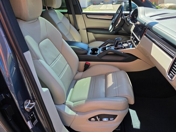 2020 Porsche Cayenne III, голубой, 7300000 рублей - вид 18