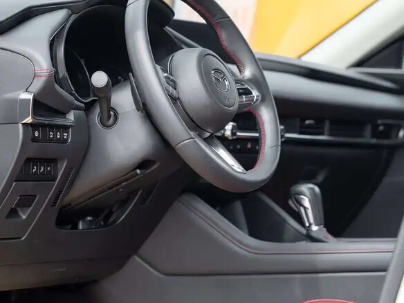 2022 Mazda 3 Axela IV (BP), белый, 1875000 рублей - вид 7