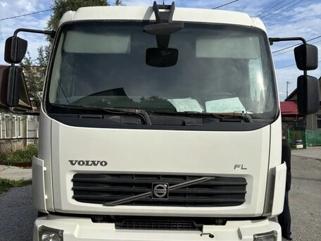 2011 Volvo FL, белый, 3750000 рублей, вид 1