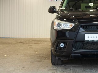 2010 Mitsubishi ASX I, чёрный, 885000 рублей, вид 4