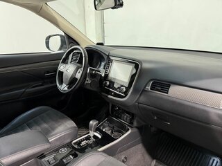 2021 Mitsubishi Outlander III Рестайлинг 3, серый, 2579800 рублей, вид 3