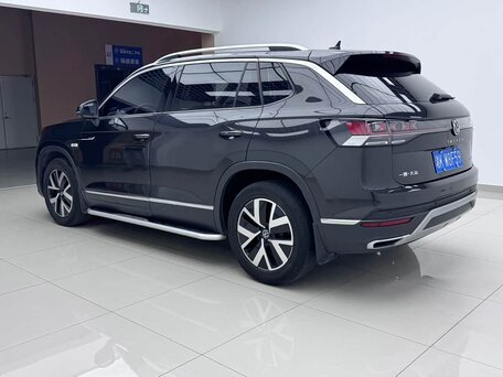 2023 Volkswagen Tayron I Рестайлинг, синий, 2250000 рублей, вид 4