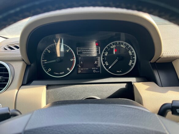 2010 Land Rover Discovery IV, чёрный, 1800000 рублей - вид 9