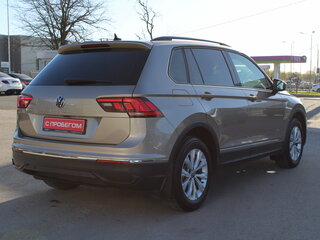 2020 Volkswagen Tiguan II Рестайлинг, коричневый, 2369000 рублей, вид 5