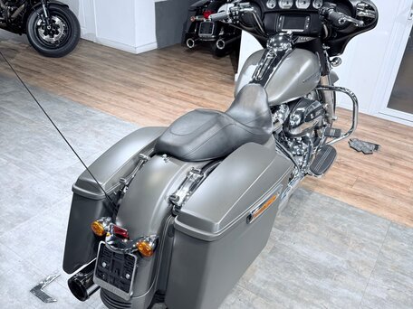 2018 Harley-Davidson Street Glide Special, серый, 1799000 рублей, вид 5