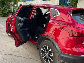 2018 Nissan Rogue Sport I, красный, 1850000 рублей, вид 3