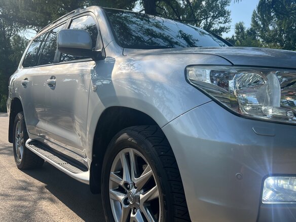 2008 Toyota Land Cruiser 200 Series, серебристый, 4000000 рублей - вид 20