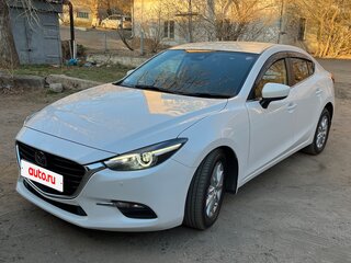 2018 Mazda Axela III Рестайлинг, белый, 1715000 рублей, вид 1