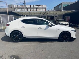 2022 Mazda 3 IV (BP), белый, 1190000 рублей, вид 3