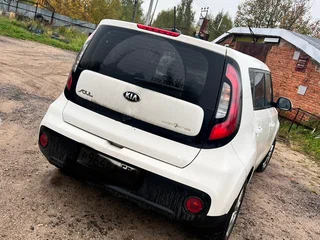 2018 Kia Soul II Рестайлинг, белый, 1200000 рублей, вид 5