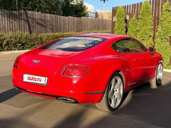 2012 Bentley Continental GT II, красный - вид 4