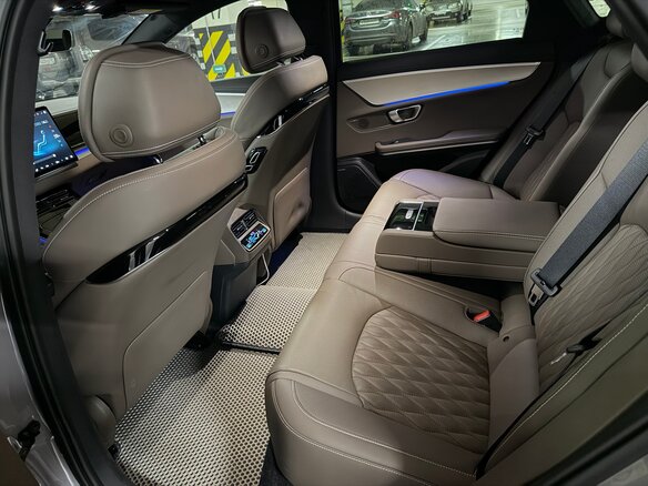 2025 BYD Han DM-i I Рестайлинг 2, серебристый, 4990000 рублей - вид 8