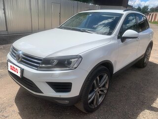 2015 Volkswagen Touareg II Рестайлинг, белый, 3000000 рублей, вид 2