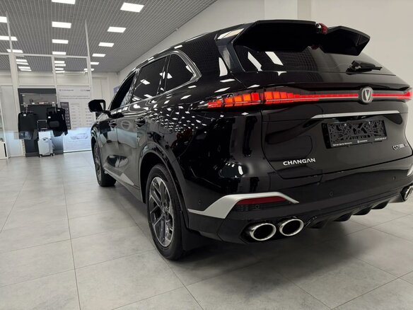 2025 Changan CS75 Plus IV, чёрный, 4249900 рублей - вид 4
