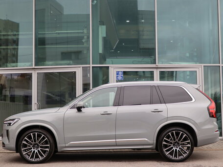 2026 Volvo XC90 B5 II Рестайлинг 2, серый, 11290000 рублей, вид 5
