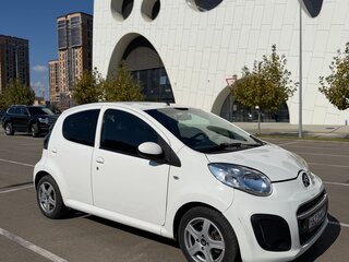 2013 Citroen C1 I Рестайлинг 2, белый, 585000 рублей, вид 2