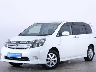 2010 Toyota ISis I Рестайлинг, белый, 1179000 рублей, вид 3