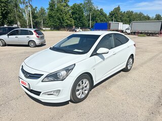2016 Hyundai Solaris I Рестайлинг, белый, 900000 рублей, вид 2