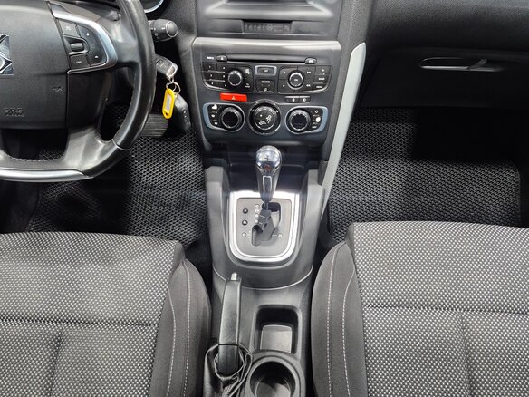 2013 Citroen DS4, белый, 890000 рублей - вид 12