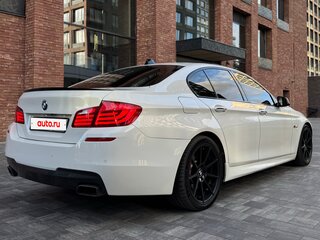 2013 BMW 5 серии M550d xDrive VI (F10/F11/F07), белый, 2890000 рублей, вид 4