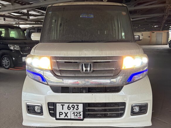2017 Honda N-BOX I Рестайлинг, белый, 799000 рублей - вид 3