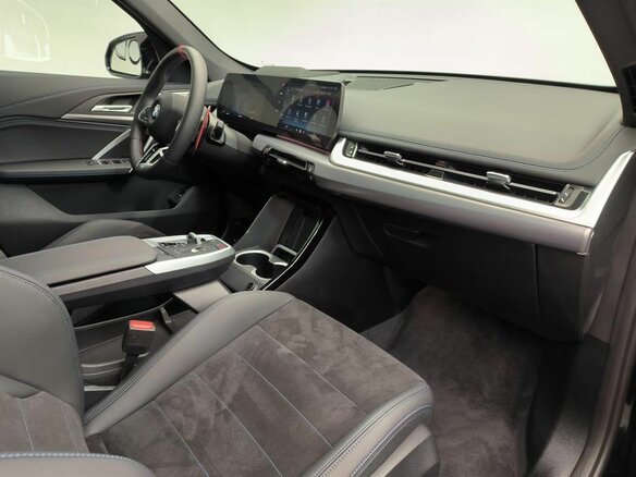 2025 BMW X1 Long M35Li III (U11/U12), чёрный, 6670000 рублей - вид 8