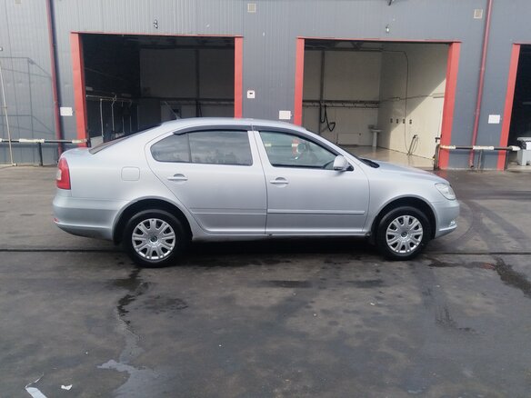 2012 Skoda Octavia II (A5) Рестайлинг, серебристый, 500000 рублей - вид 7