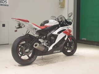 2010 Yamaha YZF-R6, белый, 800000 рублей, вид 5