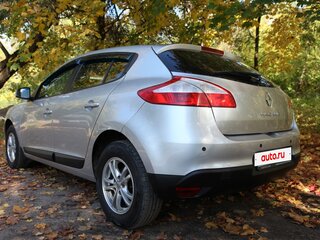 2014 Renault Megane III Рестайлинг, серый, 817000 рублей, вид 3