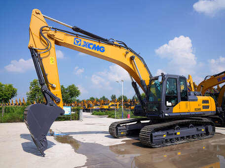 2023 XCMG XE260D, золотистый, 10117675 рублей, вид 2