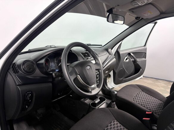2023 Lada (ВАЗ) Granta I Рестайлинг, белый, 850000 рублей - вид 12