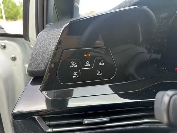 2023 Volkswagen Golf VIII, белый, 2100000 рублей - вид 7