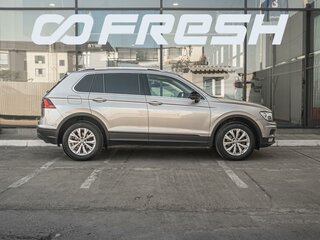 2019 Volkswagen Tiguan II, серебристый, 2199000 рублей, вид 5