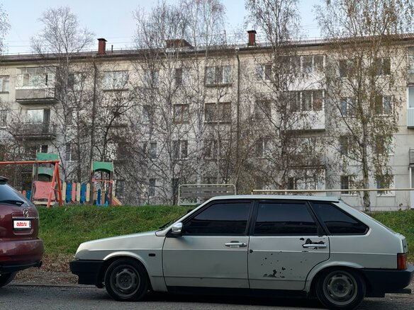 2002 Lada (ВАЗ) 21093i, серебристый, 160000 рублей - вид 13