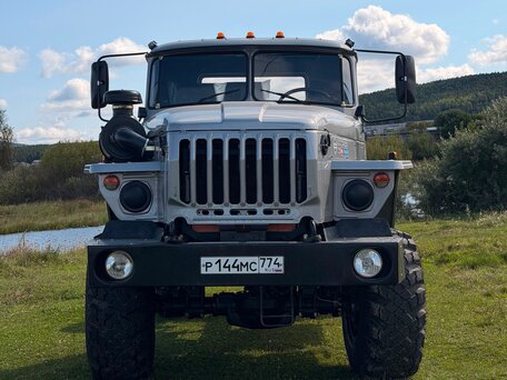 2006 Урал 4320, серебристый, 4300000 рублей, вид 3